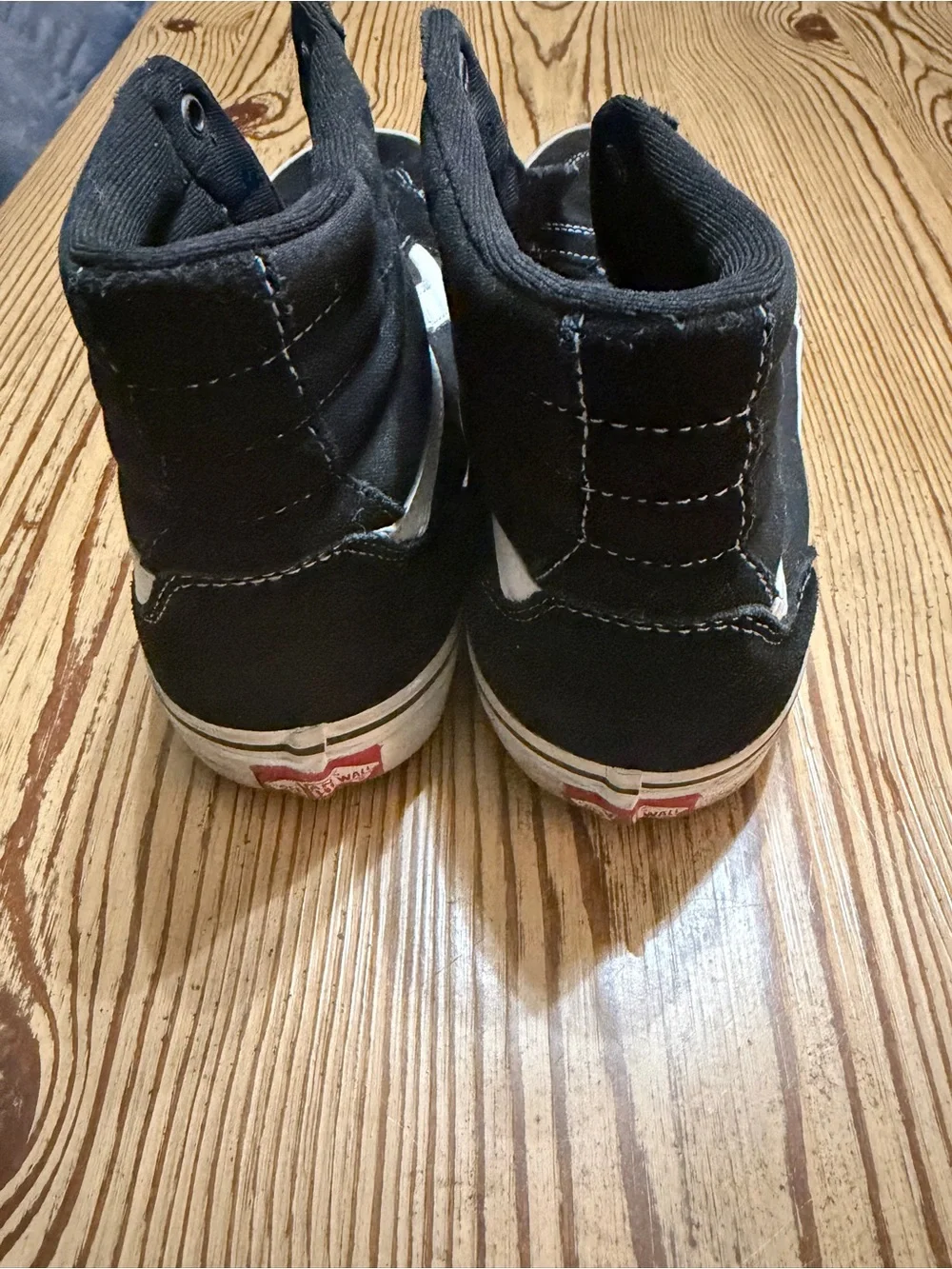 Vans Men's Sk8-Hi Classic Black/White High-Top Sneakers